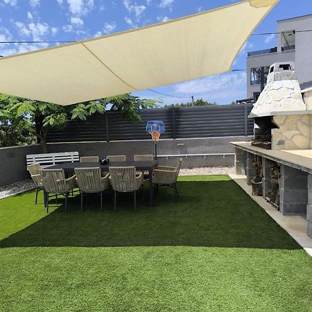 Villa Valf โพเซดารเย ภายนอก รูปภาพ